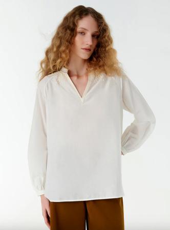 Ilizia Blouse with Greek Rooster Embroidery