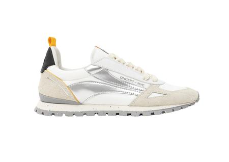 Toronto White/Silver Sneakers